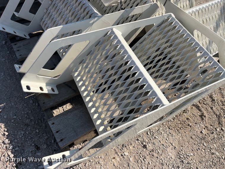 image for item EK8866 Approximately 8 truck steps