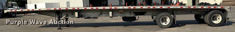 image for item LF9864 2013 Great Dane FXP-0024-00048 flatbed trailer