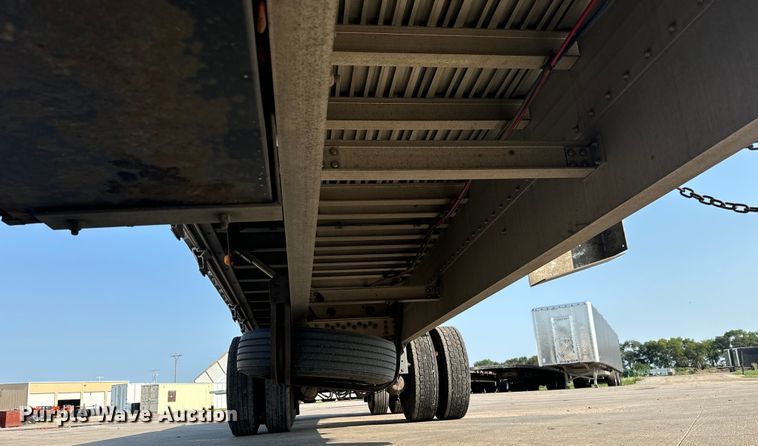 image for item LF9864 2013 Great Dane FXP-0024-00048 flatbed trailer