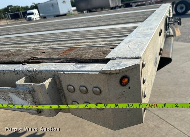 image for item LF9864 2013 Great Dane FXP-0024-00048 flatbed trailer