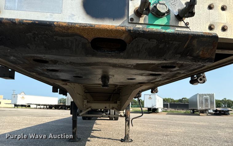 image for item LF9865 2013 Great Dane FXP-0024-00048 flatbed trailer