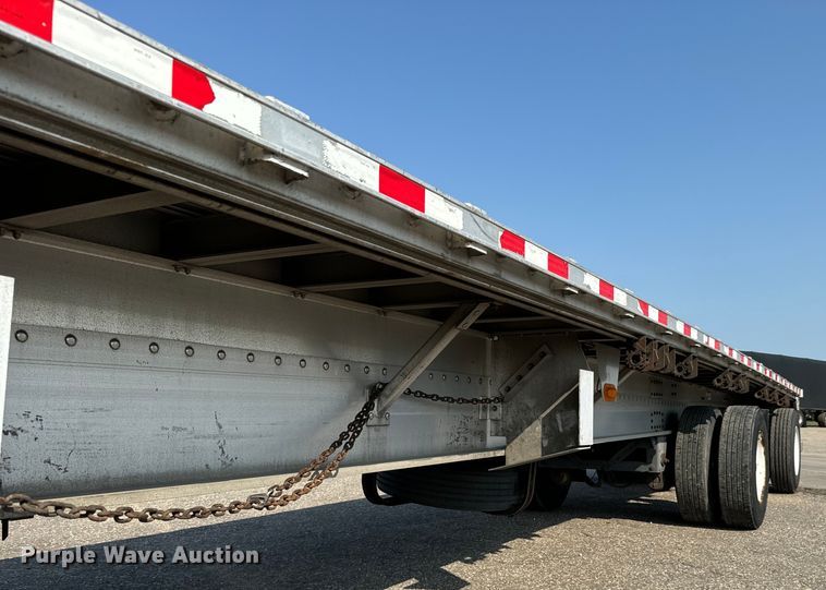 image for item LF9865 2013 Great Dane FXP-0024-00048 flatbed trailer