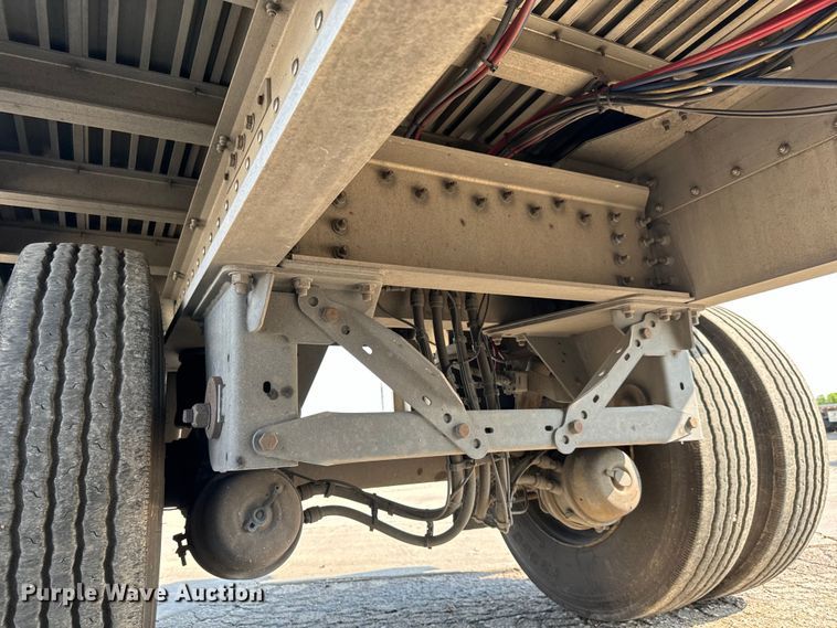 image for item LF9865 2013 Great Dane FXP-0024-00048 flatbed trailer