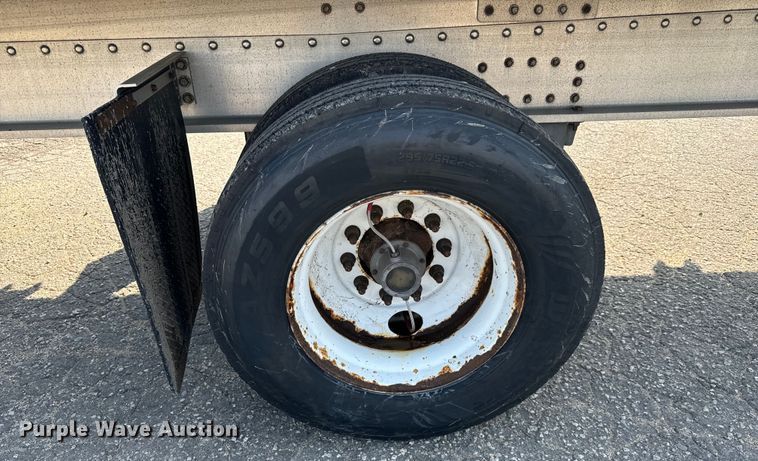 image for item LF9865 2013 Great Dane FXP-0024-00048 flatbed trailer