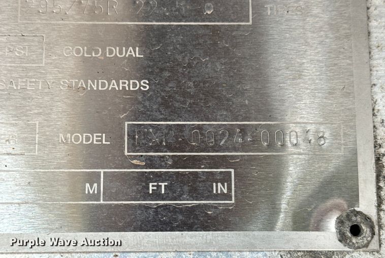 image for item LF9865 2013 Great Dane FXP-0024-00048 flatbed trailer