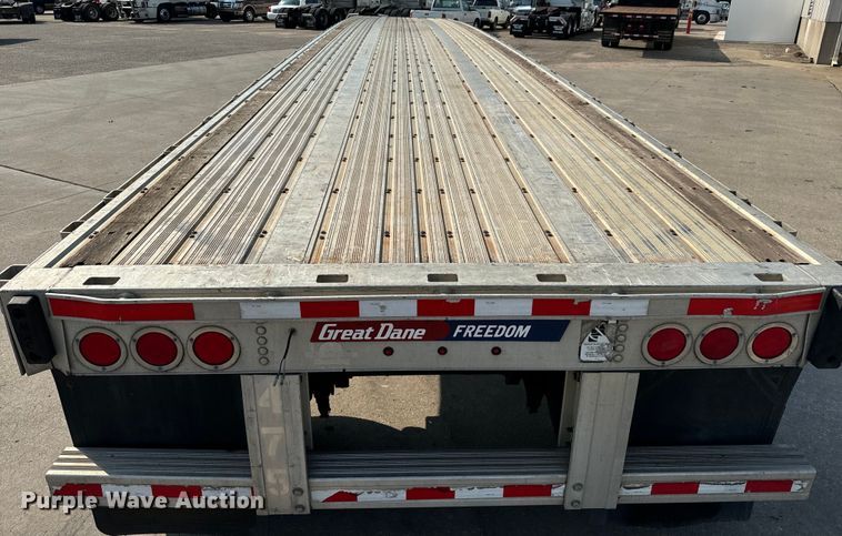 image for item LF9866 2013 Great Dane  FXP-0024-00048 flatbed trailer
