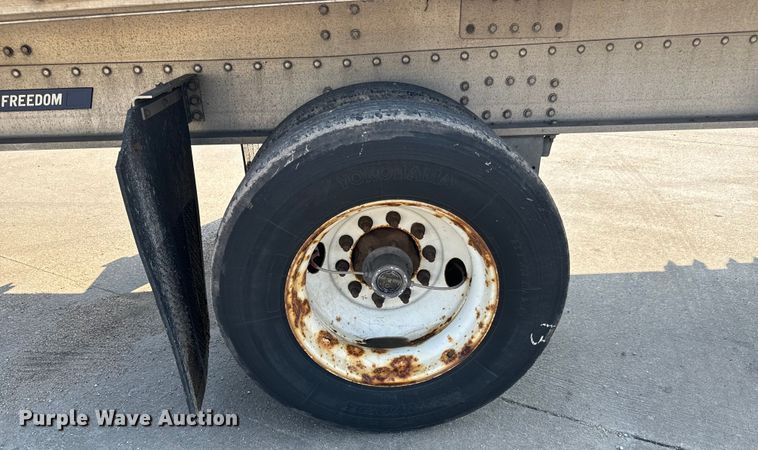 image for item LF9866 2013 Great Dane  FXP-0024-00048 flatbed trailer