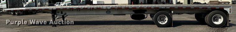 image for item LF9867 2014 Mac TNAR48AF flatbed trailer