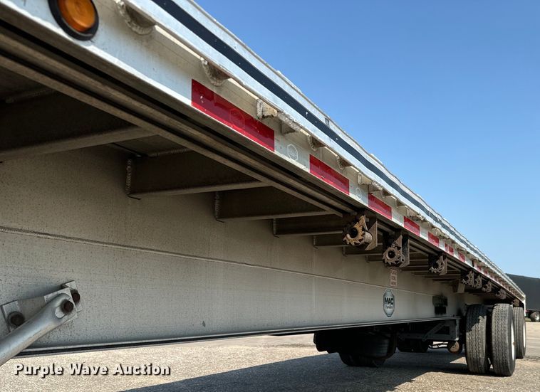 image for item LF9867 2014 Mac TNAR48AF flatbed trailer