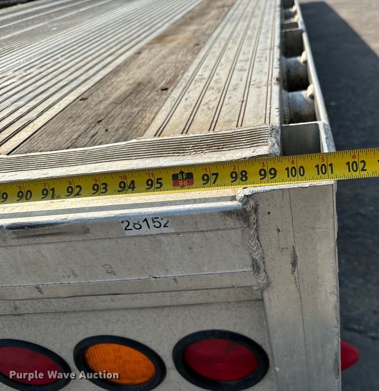 image for item LF9867 2014 Mac TNAR48AF flatbed trailer