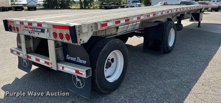 image for item LF9868 2013 Great Dane  FXP-0024-00048 flatbed trailer