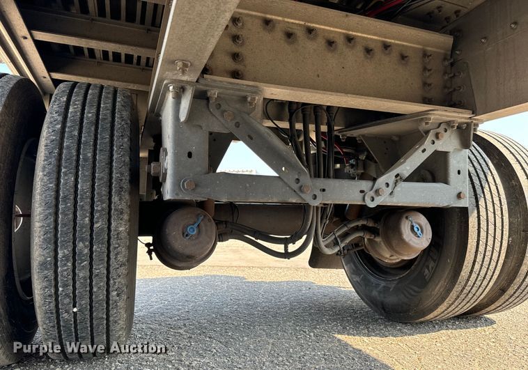 image for item LF9868 2013 Great Dane  FXP-0024-00048 flatbed trailer