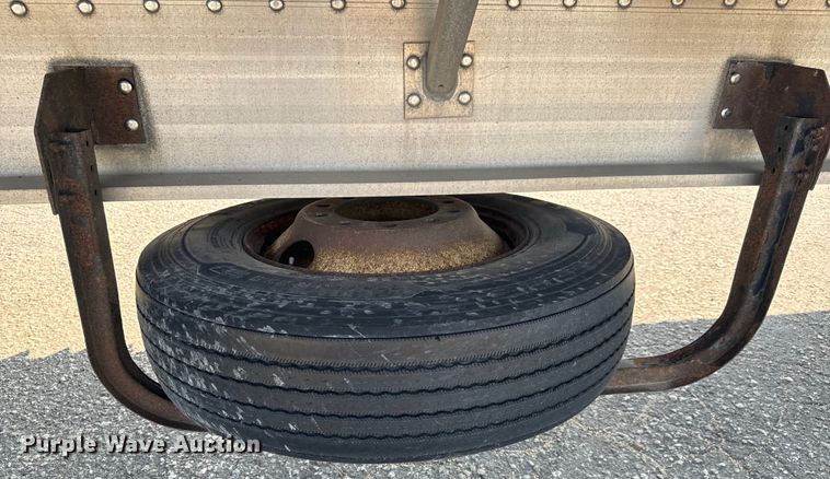 image for item LF9868 2013 Great Dane  FXP-0024-00048 flatbed trailer