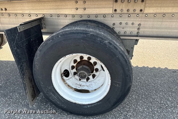 image for item LF9868 2013 Great Dane  FXP-0024-00048 flatbed trailer