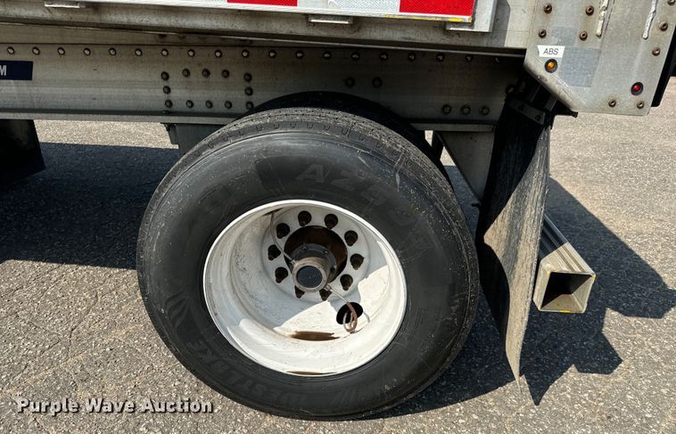 image for item LF9868 2013 Great Dane  FXP-0024-00048 flatbed trailer