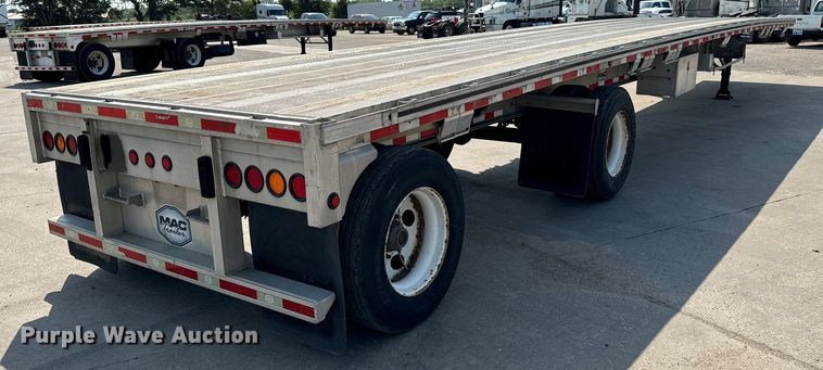 image for item LF9869 2014 Mac TNAR48AF flatbed trailer