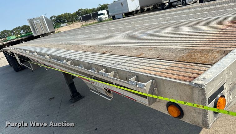 image for item LF9869 2014 Mac TNAR48AF flatbed trailer