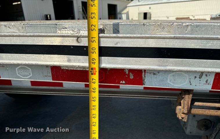 image for item LF9869 2014 Mac TNAR48AF flatbed trailer