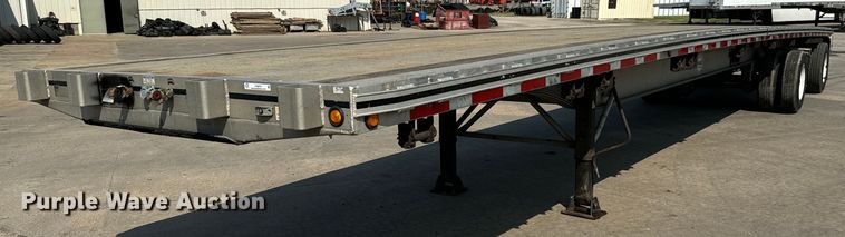 image for item LF9870 2014 Mac TNAR48AF flatbed trailer