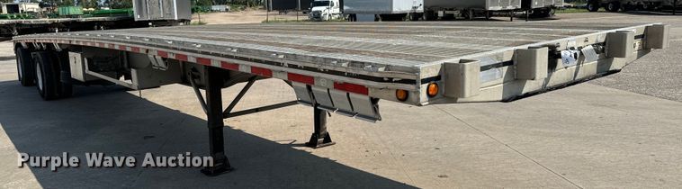 image for item LF9870 2014 Mac TNAR48AF flatbed trailer