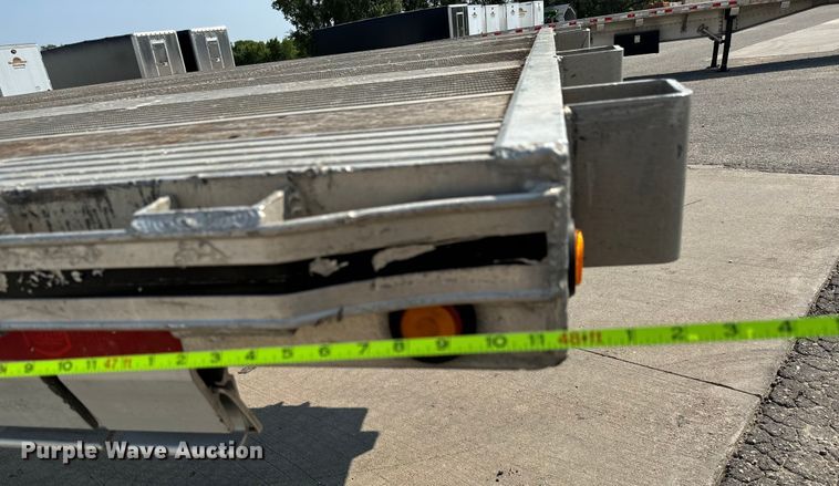 image for item LF9870 2014 Mac TNAR48AF flatbed trailer