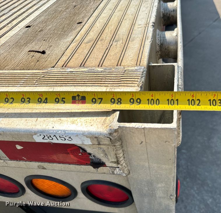 image for item LF9870 2014 Mac TNAR48AF flatbed trailer