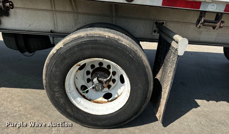 image for item LF9870 2014 Mac TNAR48AF flatbed trailer