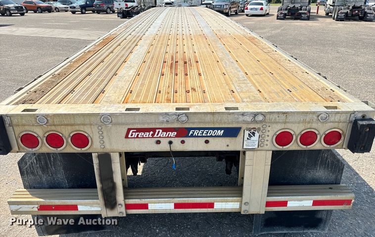 image for item LF9871 2013 Great Dane  FXP-0024-00048 flatbed trailer