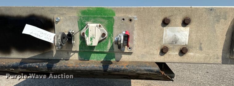 image for item LF9871 2013 Great Dane  FXP-0024-00048 flatbed trailer