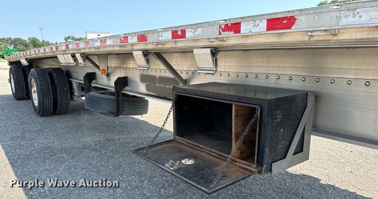 image for item LF9871 2013 Great Dane  FXP-0024-00048 flatbed trailer