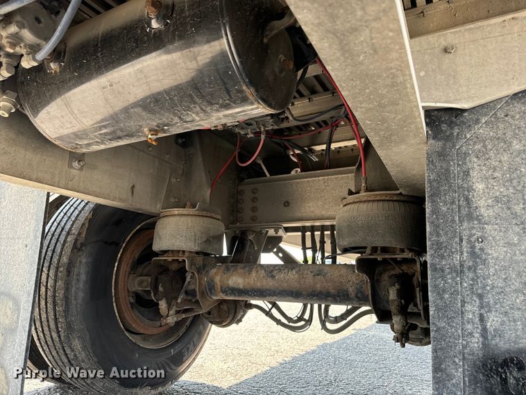 image for item LF9871 2013 Great Dane  FXP-0024-00048 flatbed trailer