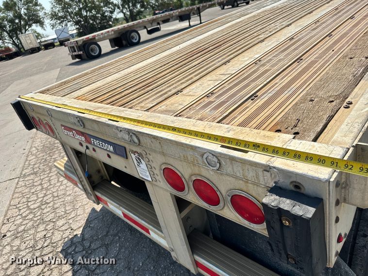 image for item LF9871 2013 Great Dane  FXP-0024-00048 flatbed trailer