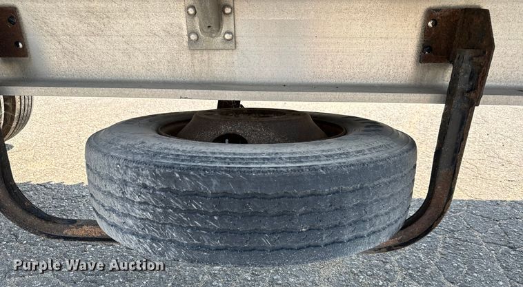 image for item LF9871 2013 Great Dane  FXP-0024-00048 flatbed trailer