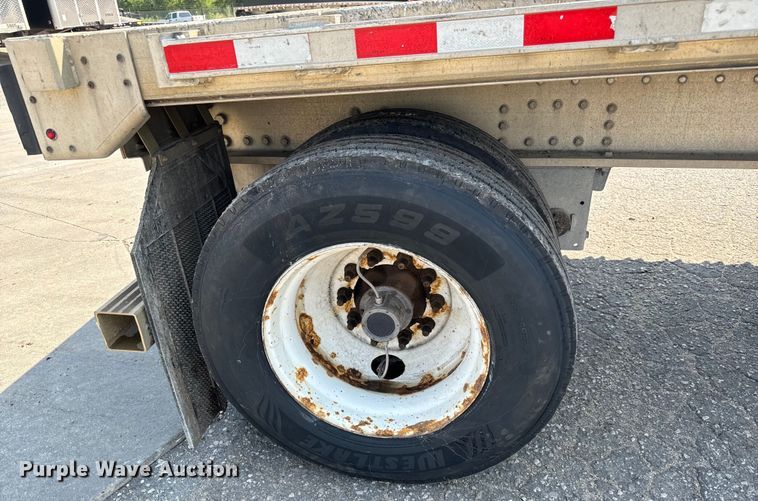 image for item LF9871 2013 Great Dane  FXP-0024-00048 flatbed trailer