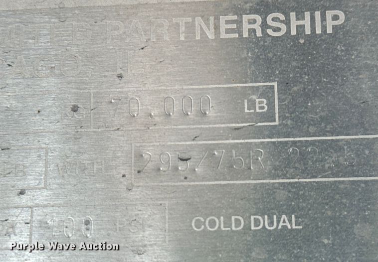 image for item LF9871 2013 Great Dane  FXP-0024-00048 flatbed trailer