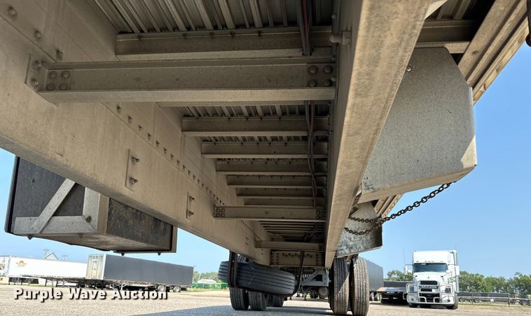 image for item LF9872 2013 Great Dane  FXP-0024-00048  flatbed trailer