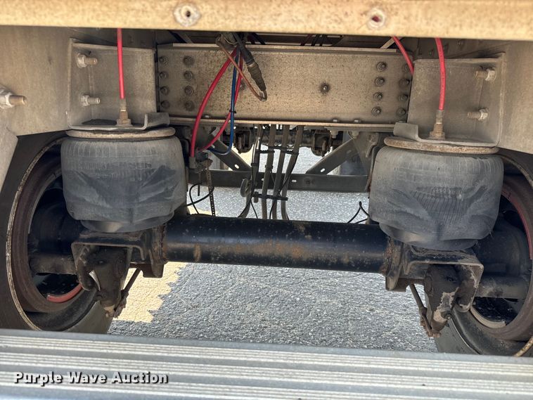 image for item LF9872 2013 Great Dane  FXP-0024-00048  flatbed trailer