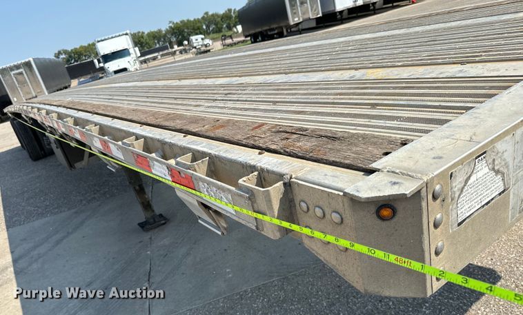 image for item LF9872 2013 Great Dane  FXP-0024-00048  flatbed trailer