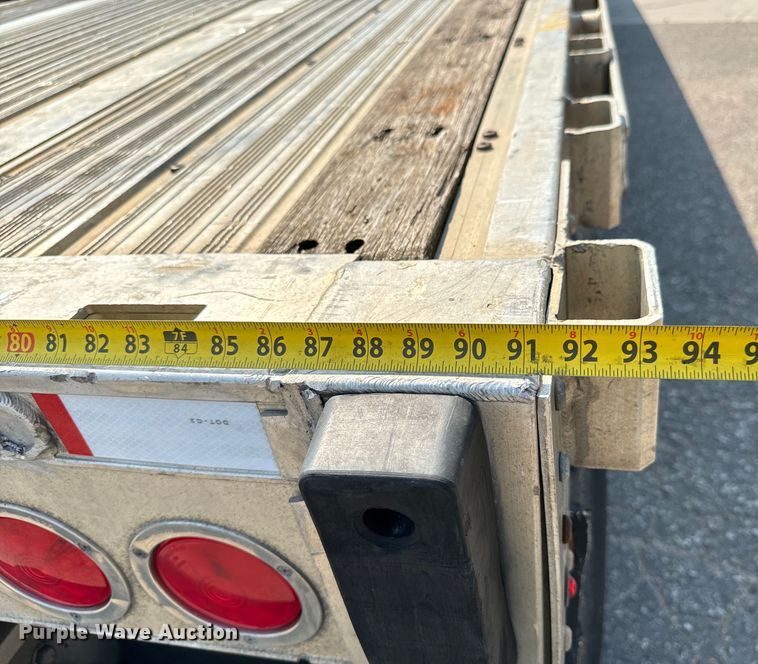 image for item LF9872 2013 Great Dane  FXP-0024-00048  flatbed trailer