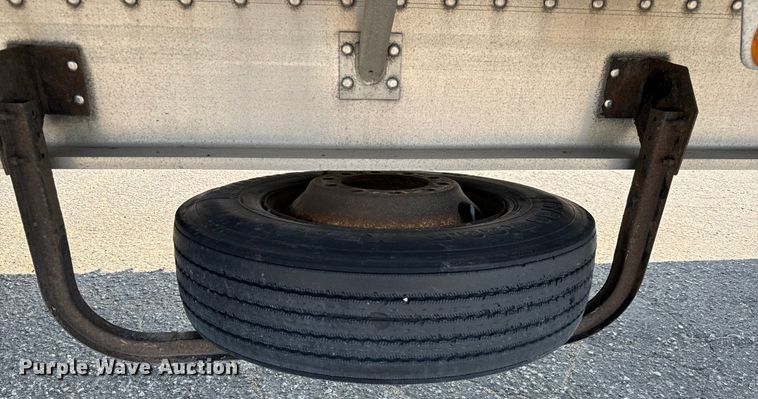 image for item LF9872 2013 Great Dane  FXP-0024-00048  flatbed trailer