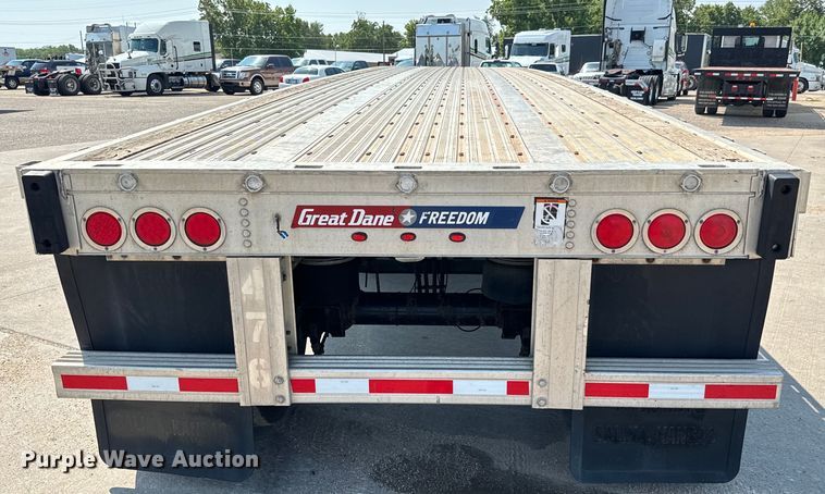 image for item LF9873 2013 Great Dane  FXP-0024-00048  flatbed trailer