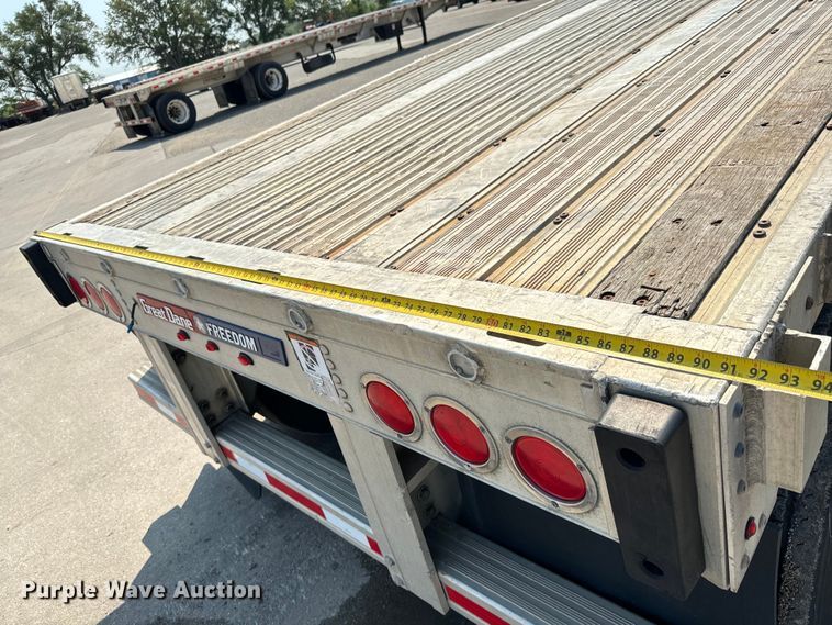 image for item LF9873 2013 Great Dane  FXP-0024-00048  flatbed trailer
