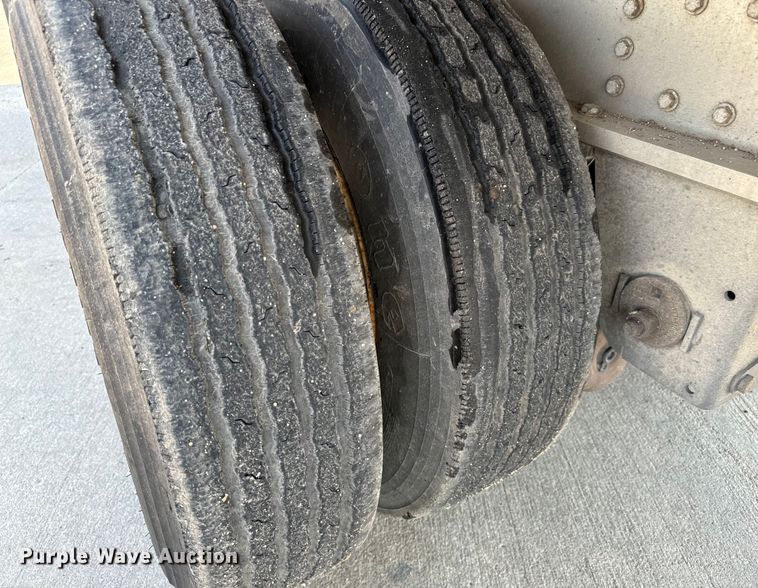 image for item LF9873 2013 Great Dane  FXP-0024-00048  flatbed trailer