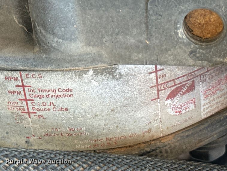 image for item LV9269 2000 Volvo VN water truck