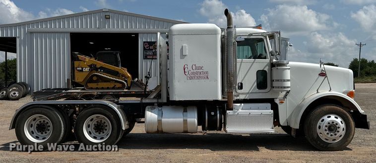 image for item LV9270 2012 Peterbilt  367 semi truck