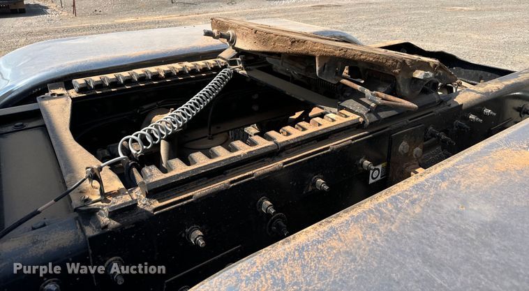 image for item LV9270 2012 Peterbilt  367 semi truck