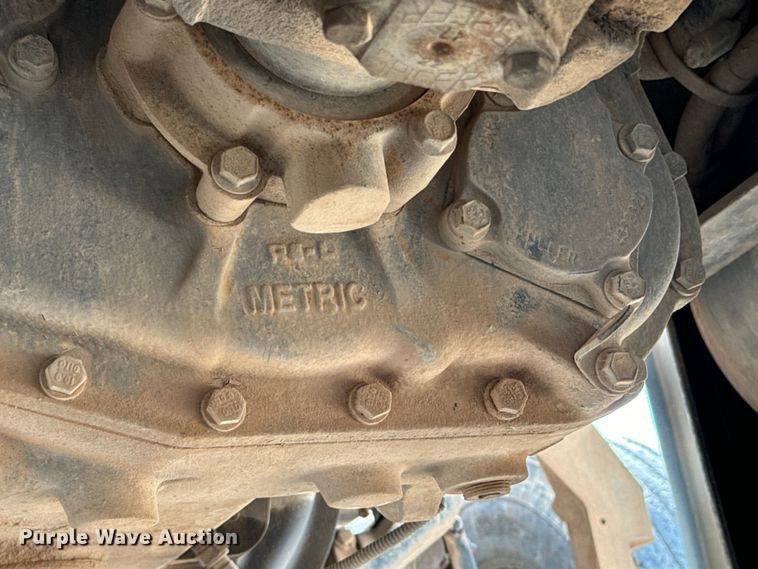 image for item LV9270 2012 Peterbilt  367 semi truck