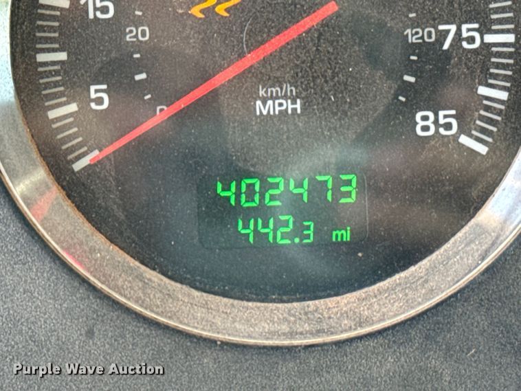 image for item LV9271 2012 Kenworth T800 semi truck