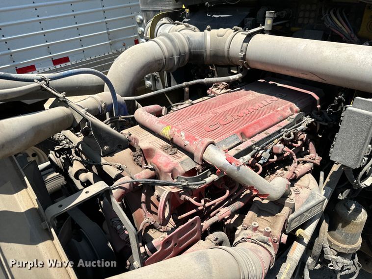 image for item MV9006 2019 Kenworth  W900 semi truck