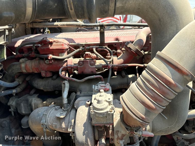 image for item MV9006 2019 Kenworth  W900 semi truck